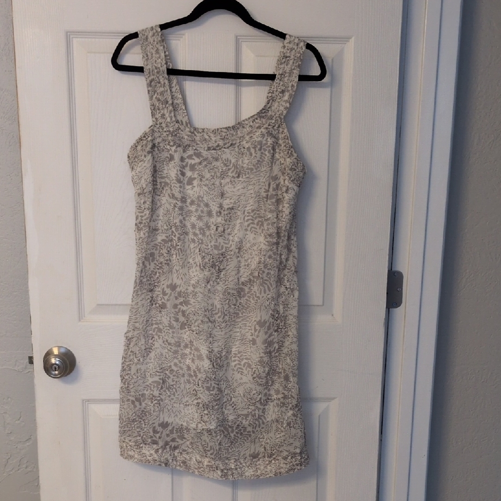 Max Studio Elegant Gray Floral Mini Dress